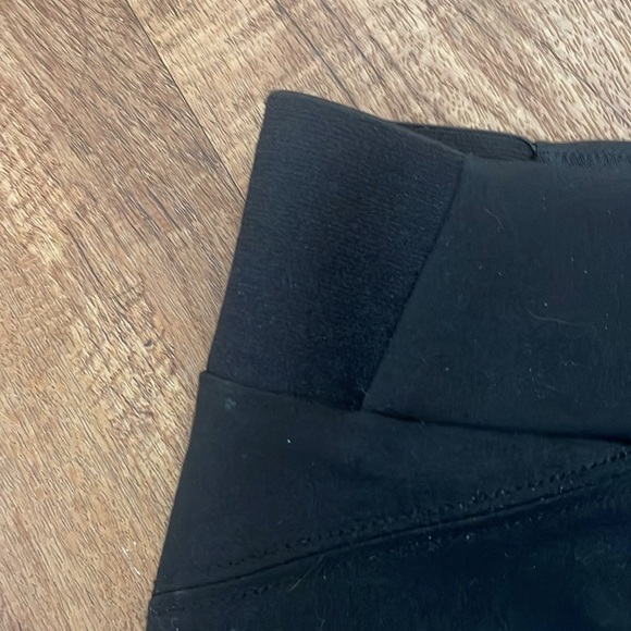Investments black pants with elastic on the sides of the waistband. Size 16W - Picture 3 of 6